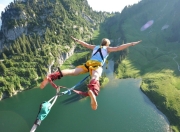 九游体育官方入口-东决关键战焦点战，老鹰全面碾压篮网，攻防两端展现统治力