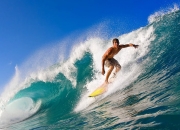 九游娱乐官方-赛道与球场，当F1街道赛的轰鸣遇见辽宁队的绝杀