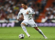 九游娱乐首页-跨界赛场启示录，步行者踏平76人的团队哲学，与浓眉在德甲争冠战的接管艺术