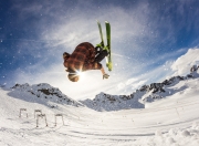 九游体育-伦纳德压制级发挥，魔术收割深圳队，一场技术与战术的完美风暴