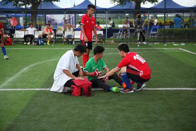 擂台之战白热化,强者对决场面扣人心弦的简单介绍 擂台之战白热化,强者对决场面扣人心弦的简单介绍