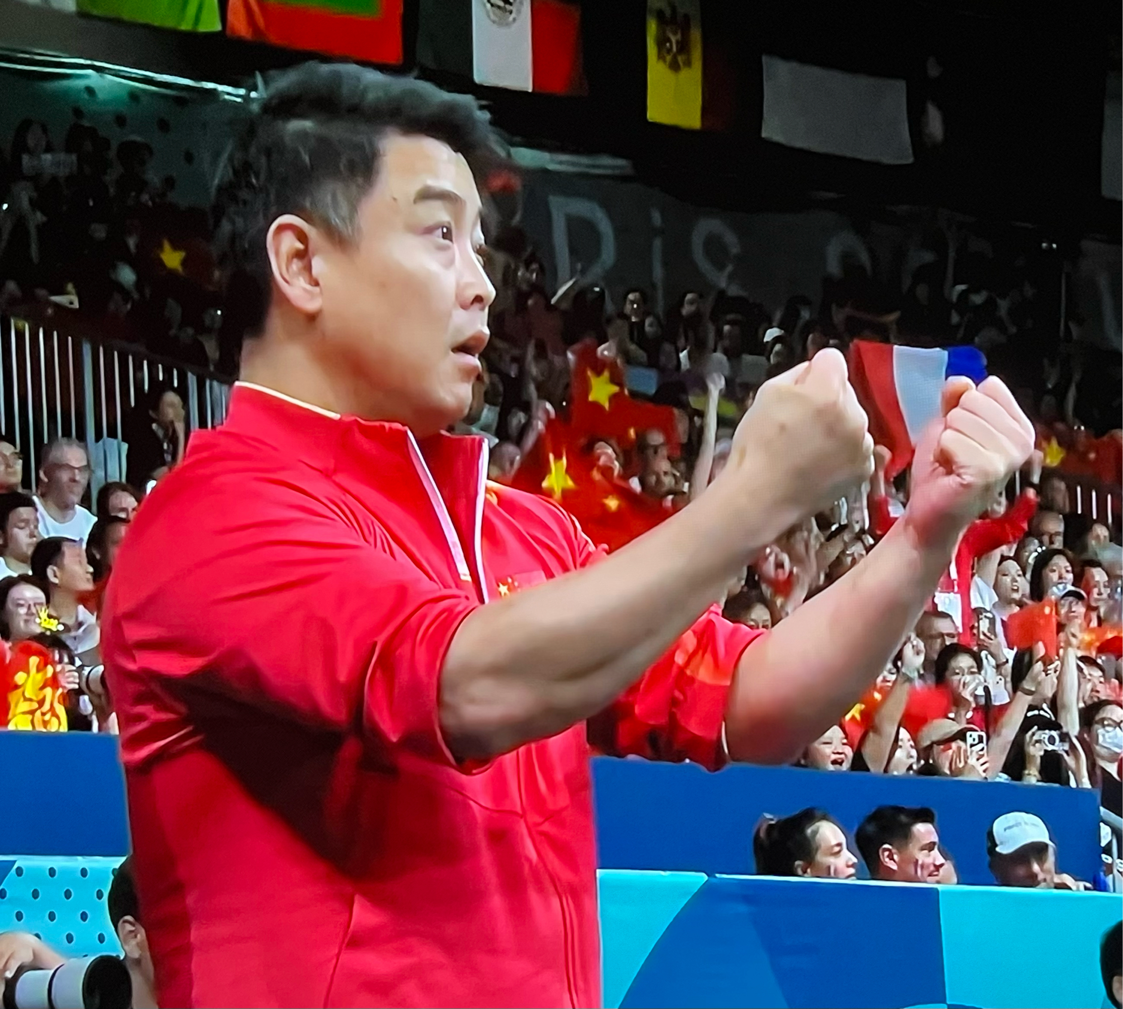 日本乒乓球队鏖战韩国乒乓球队，王皓高光表现