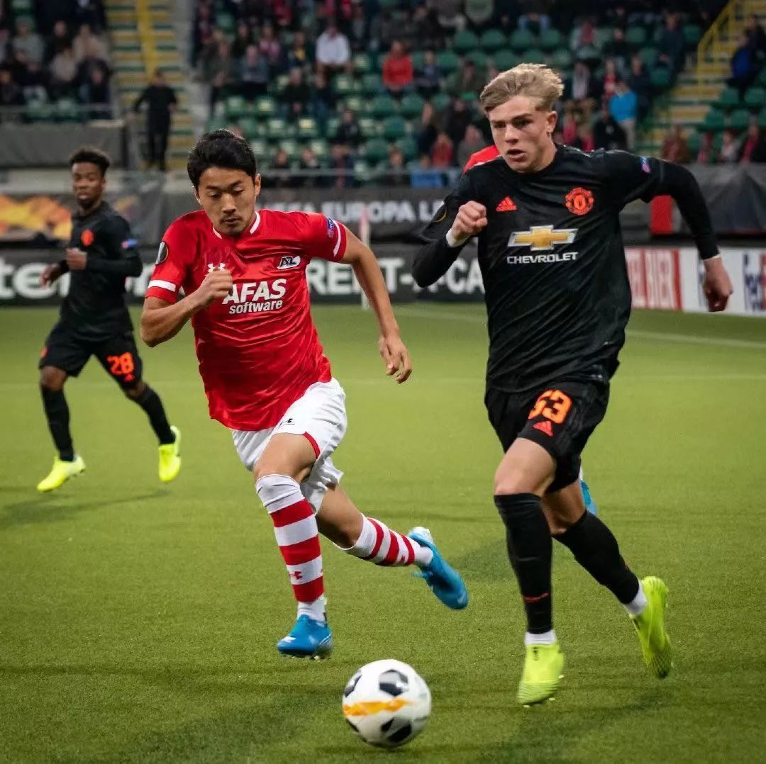 阿尔克马尔客场大胜莫斯科，领跑积分榜的简单介绍