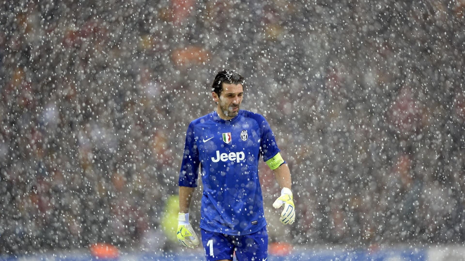 亚洲之光闪耀欧洲，李刚仁冠军级表现引领中国对阵尼日利亚的战术启示