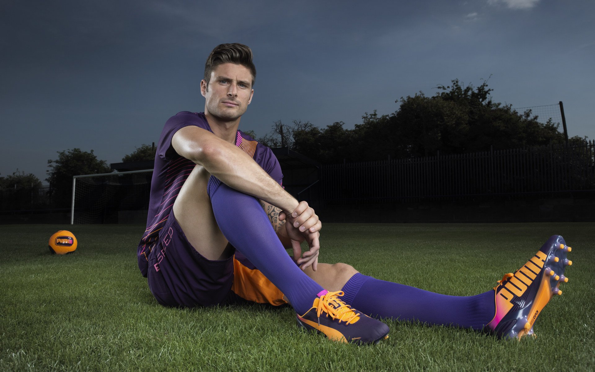 世界排名争夺战之夜，克莱·汤普森彻底打爆防线，三分雨下见证历史